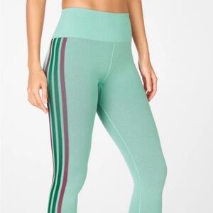 FABLETICS HIGH-WAISTED SLEAMLESS LEGGINGS